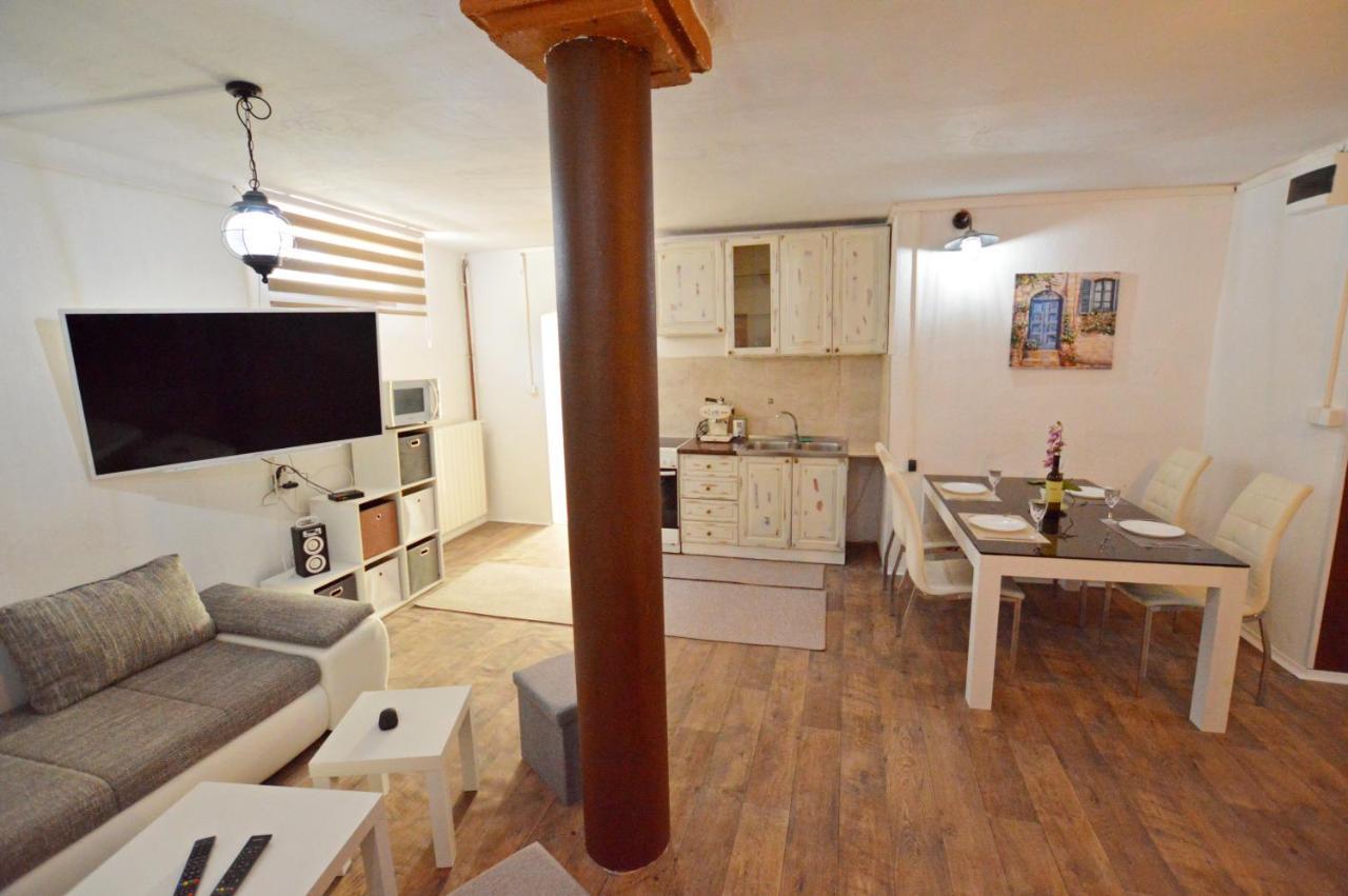 Haus Natura Jurdani Exteriör bild